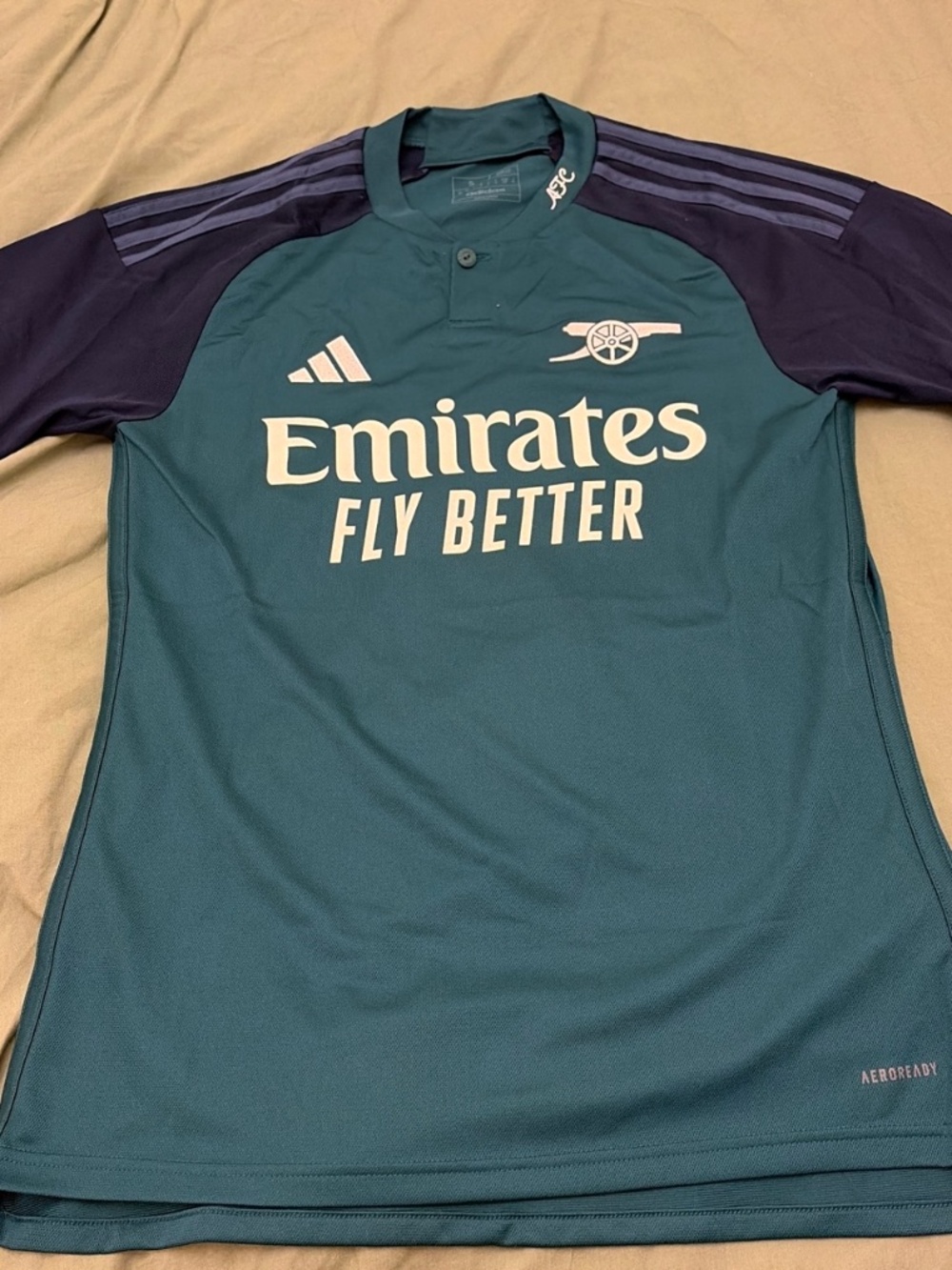 Adidas Arsenal 23/24 Kit
